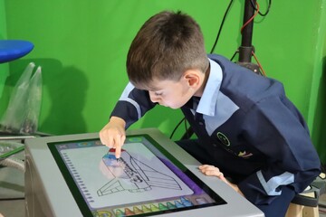 فعالیت های روز چهارم غرفه کودک در نمایشگاه کتاب