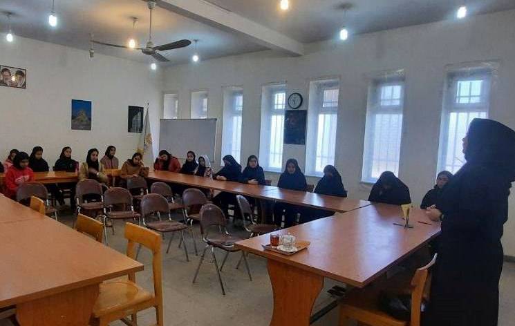 کارگاه ها و برنامه های متنوع آموزشی در کتابخانه های عمومی خراسان رضوی برگزار شد