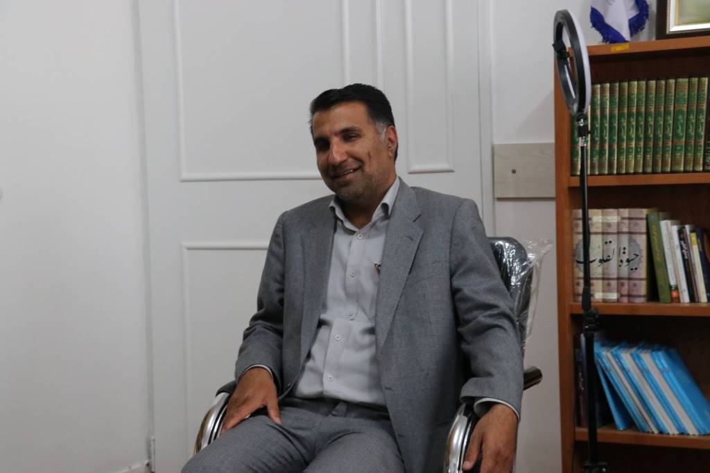 دیدار سرپرست اداره کل خراسان رضوی با امام جمعه شهرستان سرخس