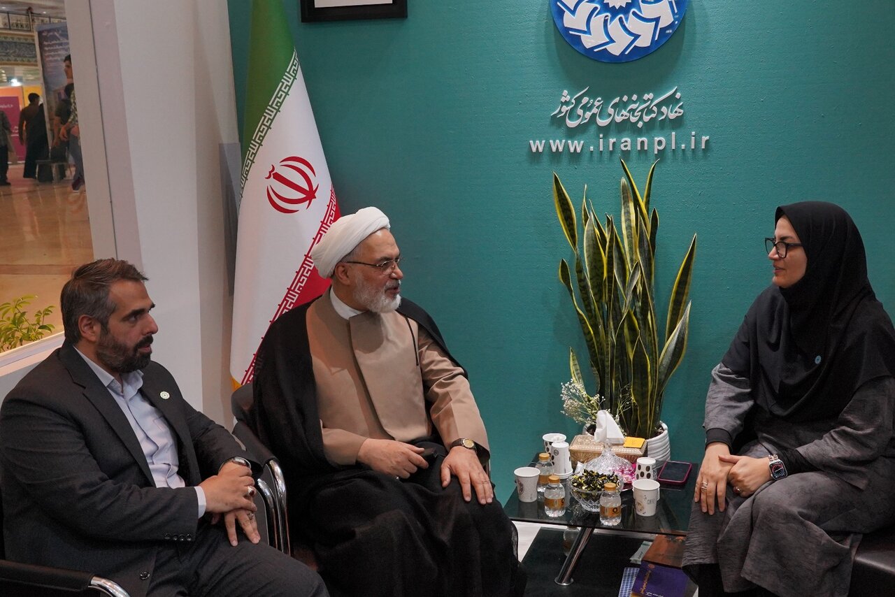 طرح کتابخانههای سیار باید توسعه یابد تا عدالت فرهنگی در سطح کشور محقق شود/ ضرورت اختصاص بودجه خاص برای گسترش کتابخانههای سیار نهاد در مجلس