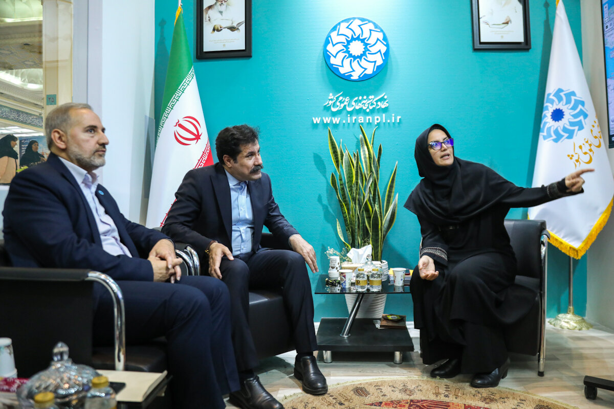 حامی راهاندازی ۱۰۰ کتابخانه سیار روستایی هستیم/ قول میدهم که برای تحقق این هدف در کنار نهاد کتابخانهها باشیم