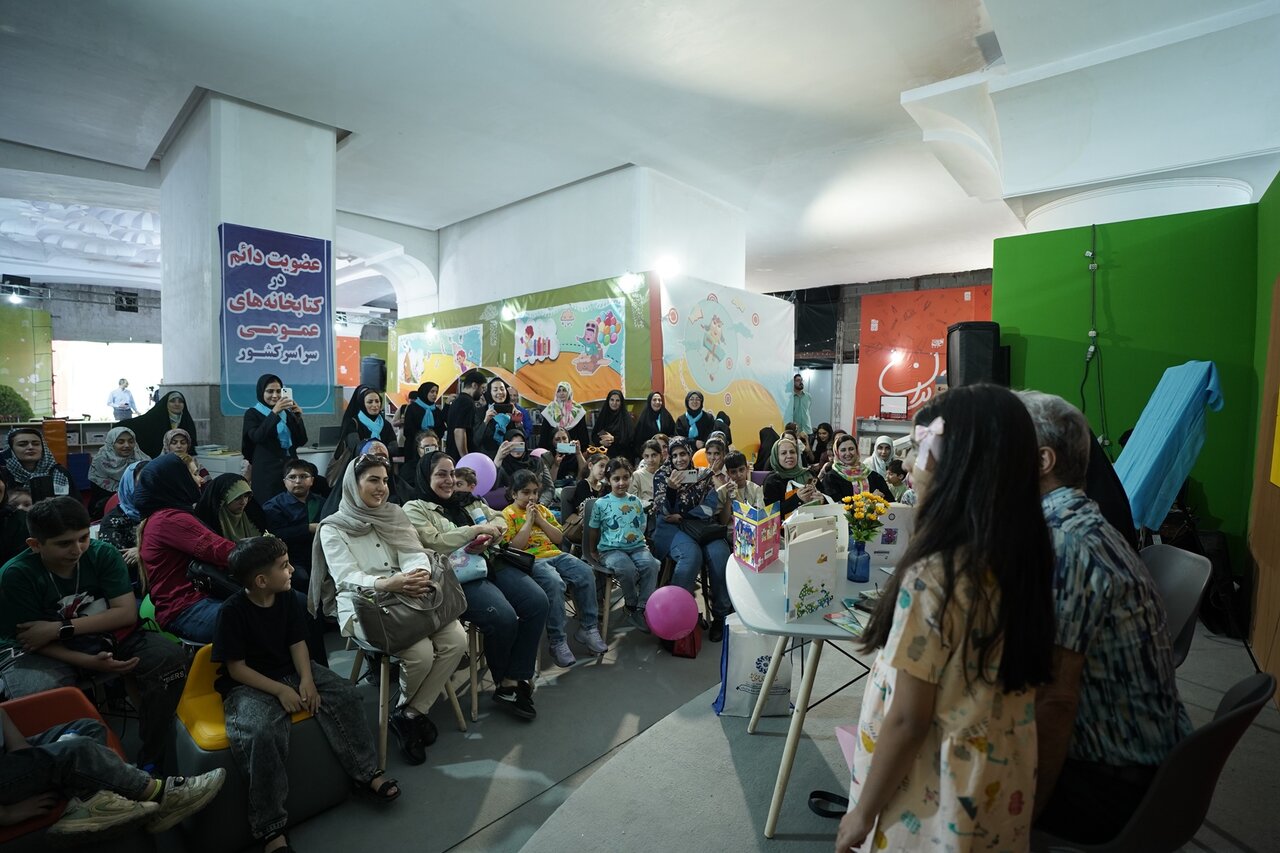 باید به سمت نشر کتاب الکترونیک و کتاب صوتی برویم