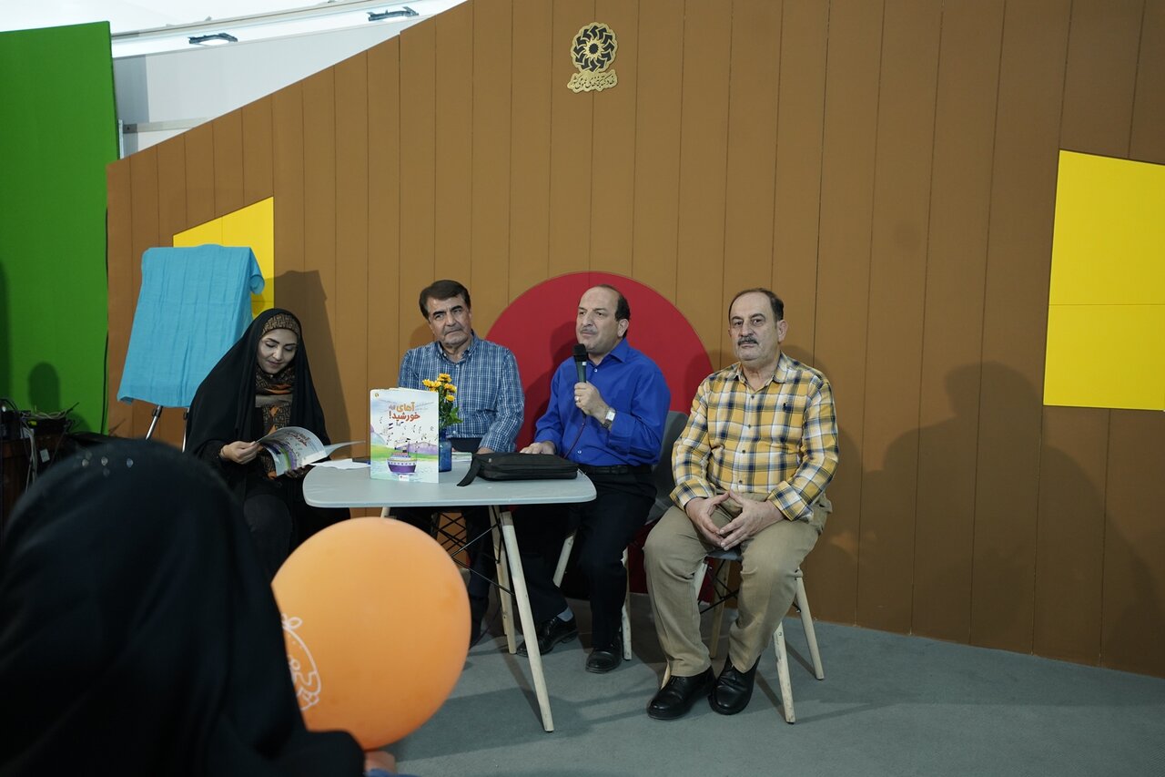 باید به سمت نشر کتاب الکترونیک و کتاب صوتی برویم