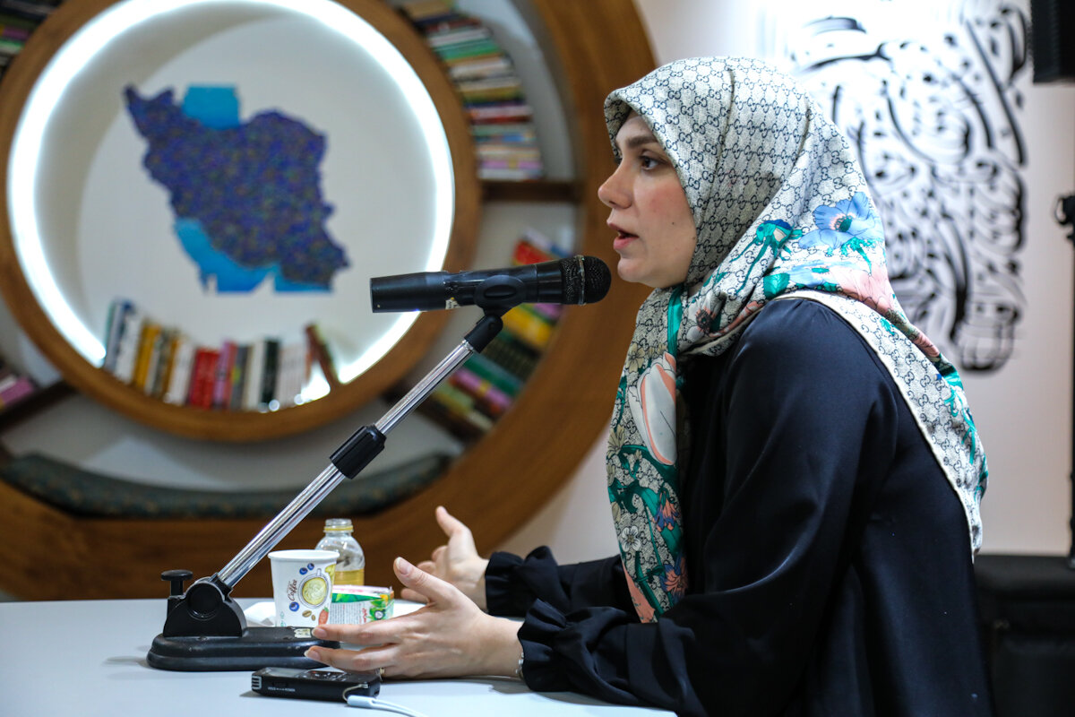 نوجوانان، فرصت تغییر جامعه؛ مشروط به شناخت و همراهی/ کتابخوانی، راه نجات از آسیبهای اجتماعی برای نسل نوجوان