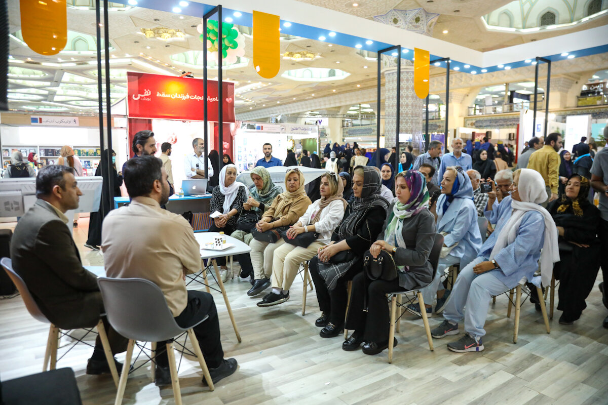 تدوین دستورالعمل خدمات کتابخانه‌ای برای سالمندان/ برنامه‌ریزی نهاد برای پاسخ به نیازهای نسل خاکستری