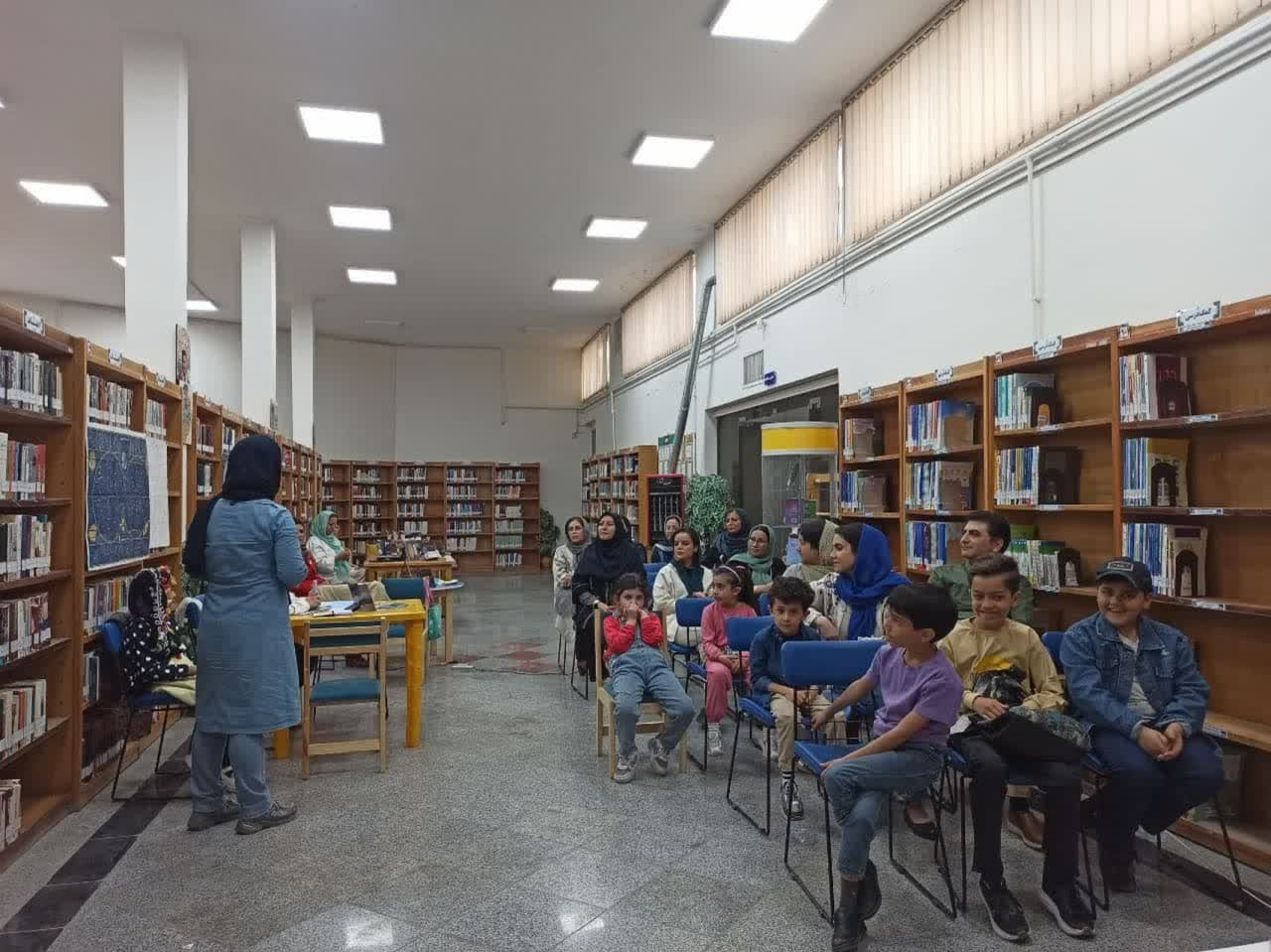 اردیبهشتی به رنگ کتاب؛ فصل تازه ترویج مطالعه در کتابخانههای عمومی