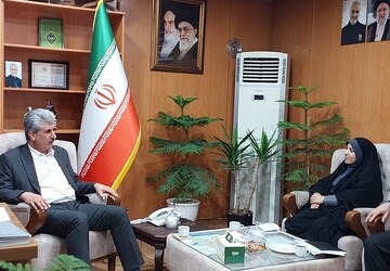 دیدار و گفت و گوی مدیرکل کتابخانه‌های عمومی استان با فرمانداری ویژه مهاباد