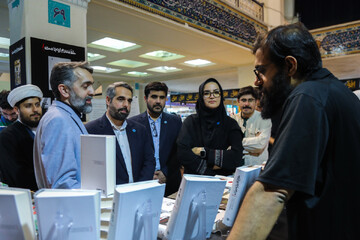 بازدید دبیرکل نهاد از غرفه ناشران در روز هفتم نمایشگاه کتاب
