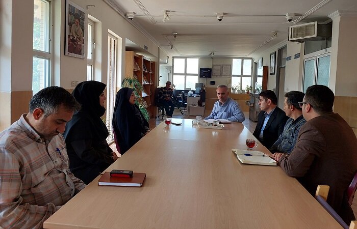 دیدار و گفت و گوی مدیرکل کتابخانههای عمومی استان با فرمانداری ویژه مهاباد