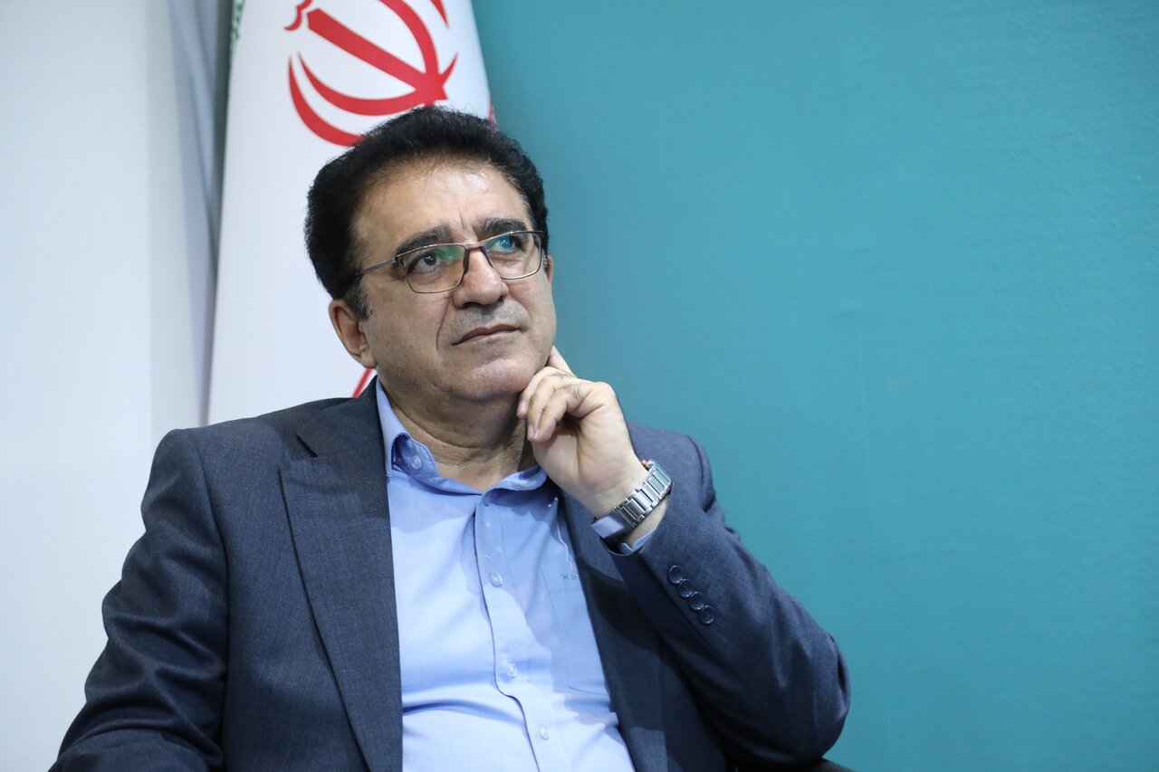 کتابخانه‌های سیار، پلی برای رساندن دانایی به مناطق محروم است