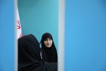 حضور زینب سلیمانی در غرفه نهاد در روز نهم نمایشگاه بین المللی کتاب تهران