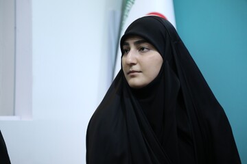 حضور زینب سلیمانی در غرفه نهاد در روز نهم نمایشگاه بین المللی کتاب تهران