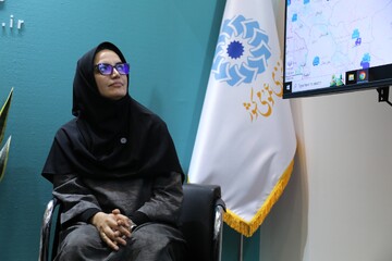 حضور معاون راهبردی و پارلمانی رئیس جمهور در غرفه نهاد کتابخانه‌های عمومی کشور