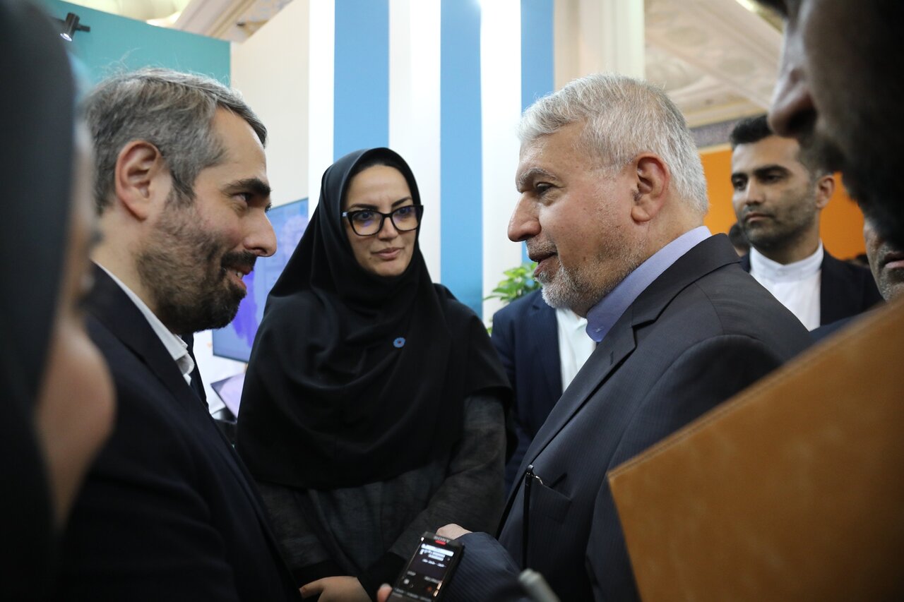 صالحی امیری: نهاد کتابخانه‌ها باید مرجع رسمی کتابخوانی کشور باشد / همه باید کنار نهاد کتابخانه‌ها بایستند؛ این نهاد رقیب ندارد، رسالت دارد