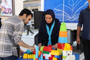 مروری بر فعالیت های کتابخانه سیار در سی و ششمین نمایشگاه بین المللی کتاب تهران