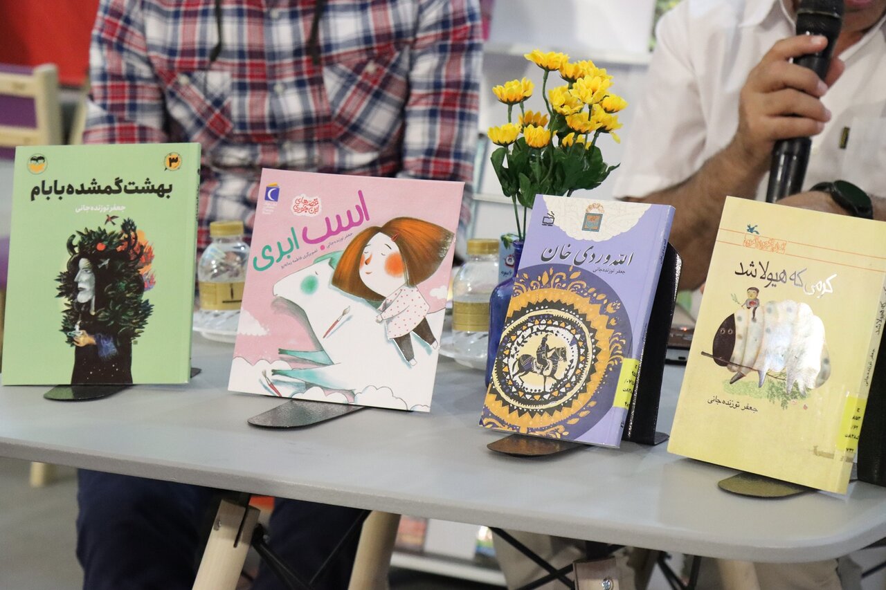 متولد شهر فیروزه که گرمی هوای جنوب را به ادبیات کودک آورد