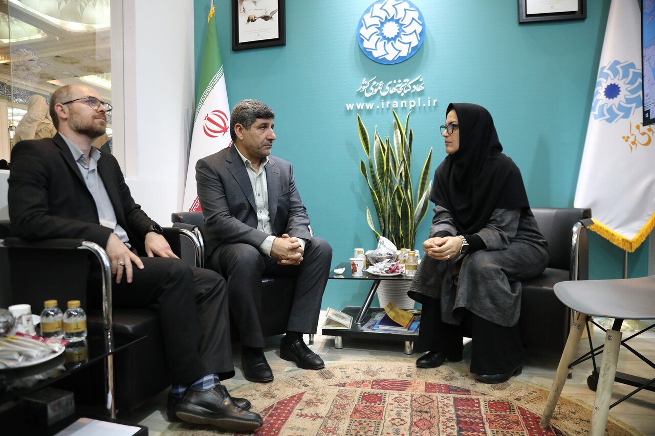 کتابخانه‌های سیار اقدامی درخشان در ترویج فرهنگ مطالعه است/ کتابخوانی ضرورت ملی و سرمایه اجتماعی است