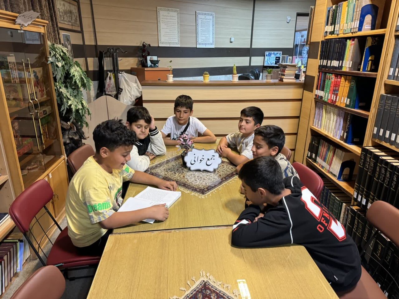 فصل شکوفههای دانایی؛ روایت اردیبهشتی کتابخانههای عمومی استان مرکزی