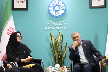 نیکنام حسین پور