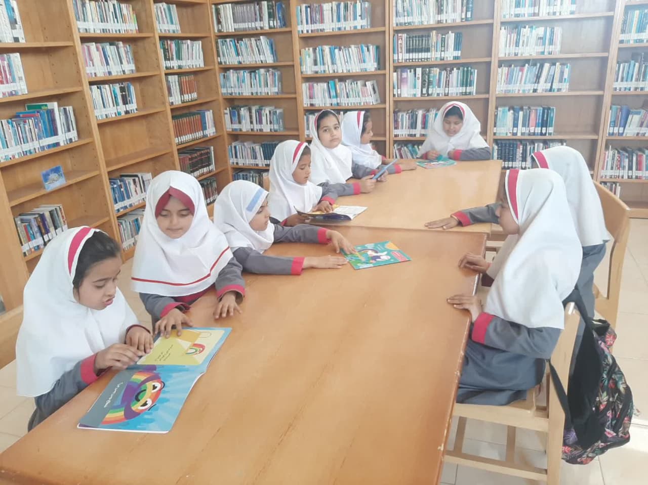 فصل شکوفه‌های دانایی؛ روایت اردیبهشتی کتابخانه‌های عمومی استان مرکزی