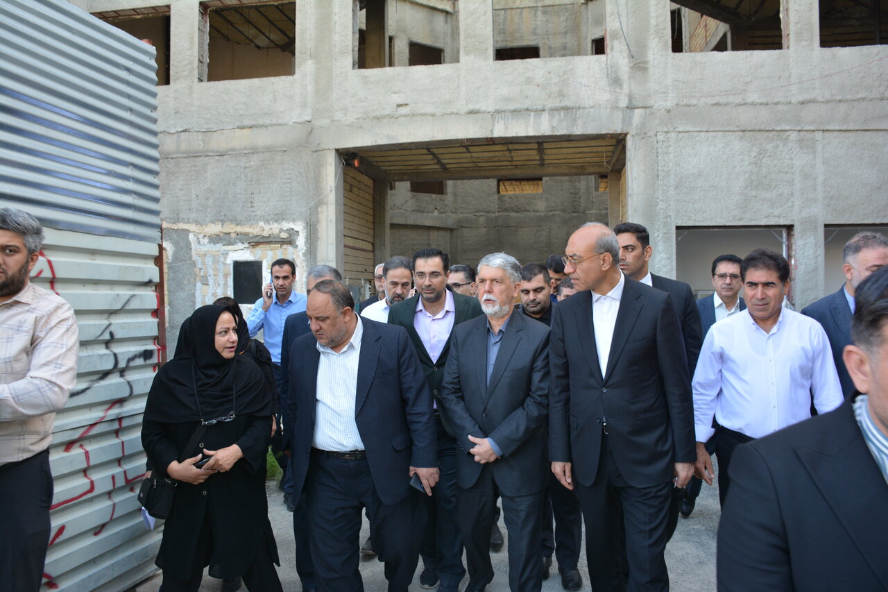 صالحی: کتابخانه مرکزی کرمانشاه نقش مهمی در توسعه فرهنگی استان خواهد داشت/ قول مساعد وزیر ارشاد برای حمایت مالی از کتابخانه مرکزی کرمانشاه