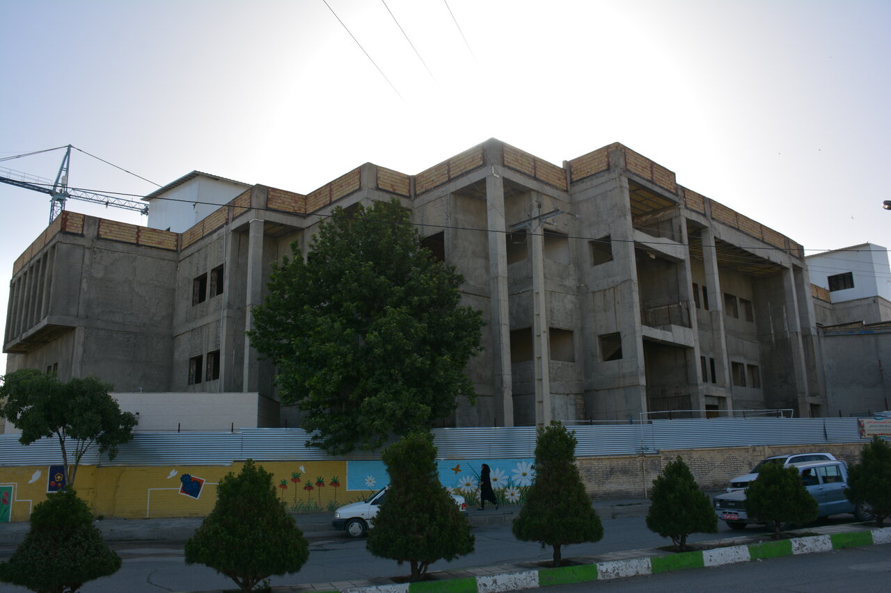 صالحی: کتابخانه مرکزی کرمانشاه نقش مهمی در توسعه فرهنگی استان خواهد داشت/ قول مساعد وزیر ارشاد برای حمایت مالی از کتابخانه مرکزی کرمانشاه