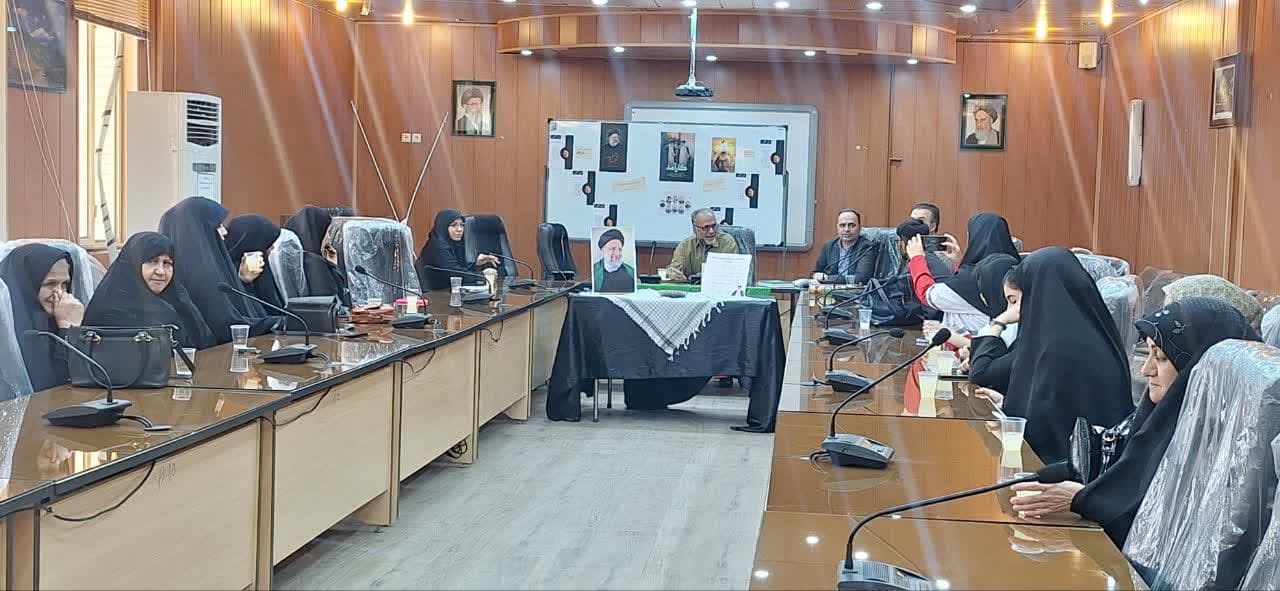 کتابخانه‌های عمومی استان مرکزی، میزبان آیین‌های بزرگداشت شهدای خدمت