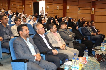 آیین اختتامیه دومین دوره زنگ کتابخوانی یار مهربان در یزد برگزار شد