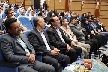 آیین اختتامیه دومین دوره زنگ کتابخوانی یار مهربان در یزد برگزار شد