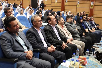 آیین اختتامیه دومین دوره زنگ کتابخوانی یار مهربان در یزد برگزار شد