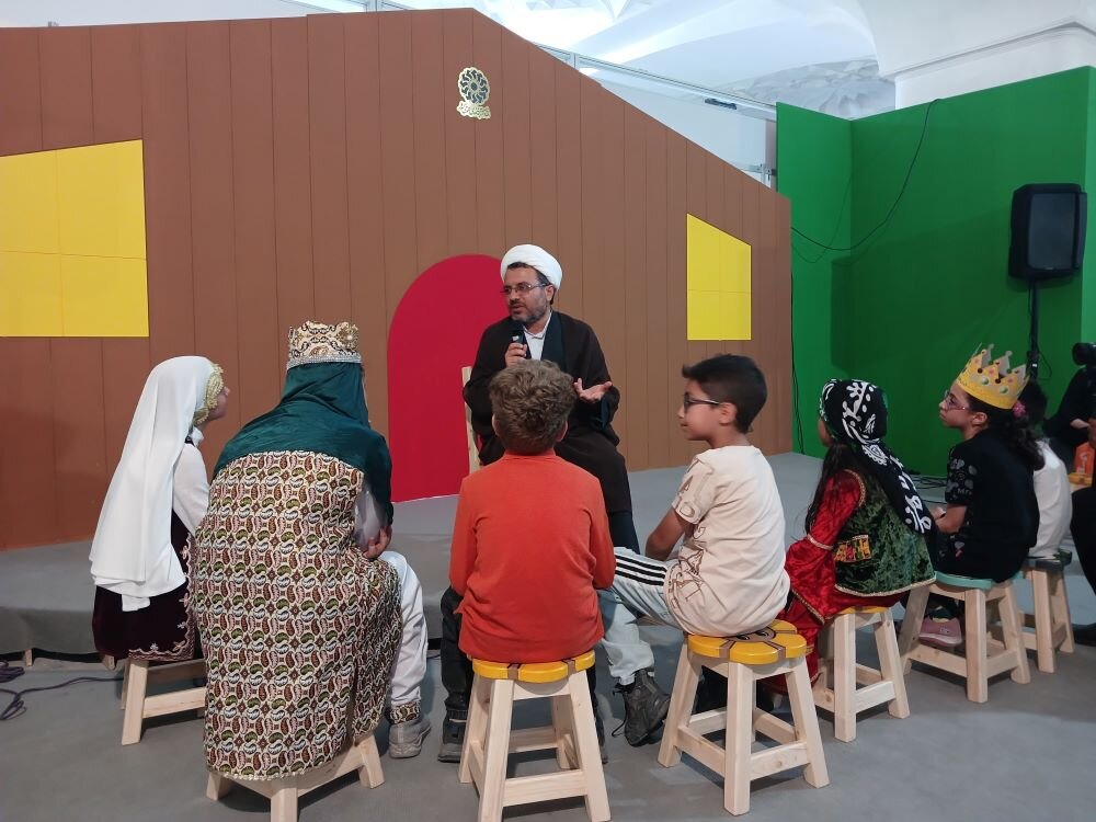 هر عصر، یک ستاره؛ سفر خیالی بچه‌ها با نویسندگان محبوب شان/ نویسنده‌ها آمدند، بچه‌ها پرواز کردند!