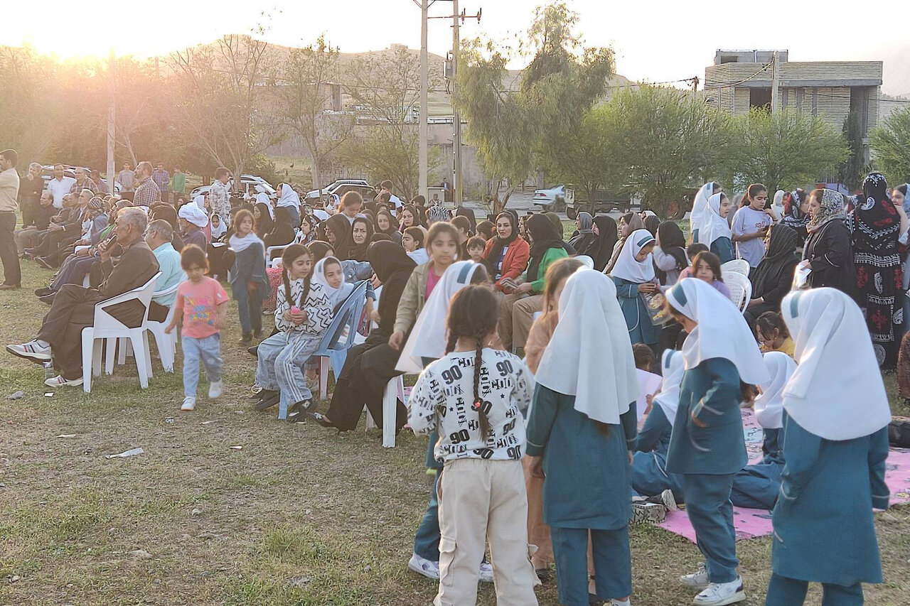 ویژه‌برنامه «قلعه کتاب، در روستای دوستدار کتاب» برگزار شد