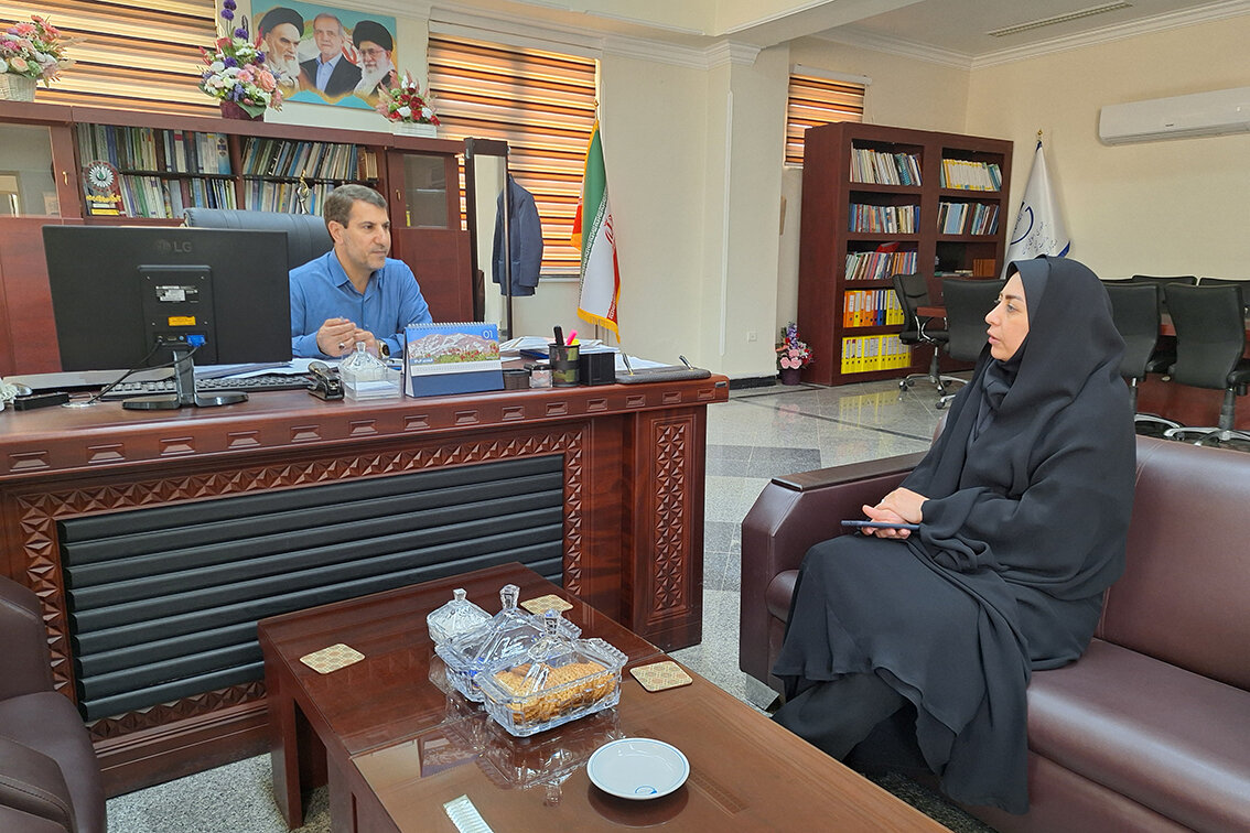 دیدار مدیرکل کتابخانه‌های عمومی با سرپرست معاونت هماهنگی امور عمرانی استانداری ایلام