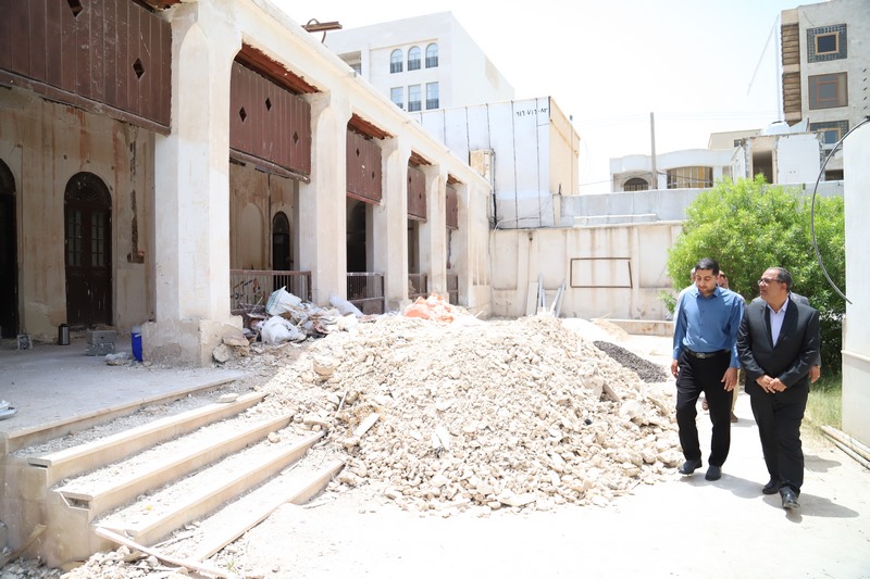 بازدید فرماندار بوشهر از روند مرمت بنای تاریخی کتابخانه عمومی مصلحیان بوشهر