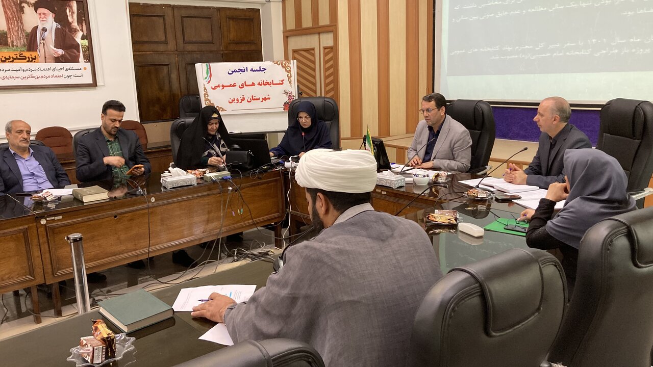 راه اندازی کتابخانه سیار گامی مهم جهت توسعه مطالعه بین کودکان مناطق محروم است