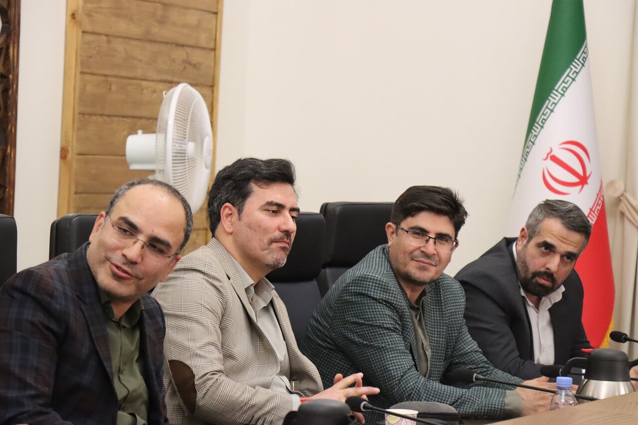 رحمان ابراهیمی مدیرکل توسعه کتابخانهها و اصغر گودرزی مشاور دبیرکل در امور مشارکتها و خیرین شد