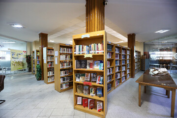 بازدید دبیرکل نهاد از کتابخانه امیرالمومنین اراک