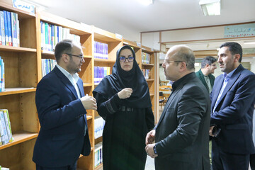 بازدید دبیرکل نهاد از کتابخانه عمومی آیت الله اراکی شهر اراک
