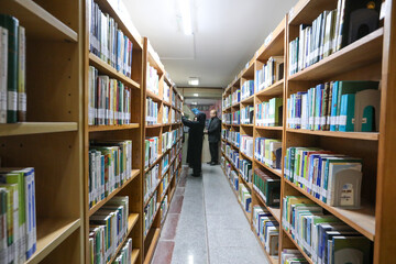 بازدید دبیرکل نهاد از کتابخانه عمومی آیت الله اراکی شهر اراک