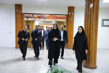 بازدید دبیرکل نهاد از کتابخانه امیرالمومنین علیه السلام اراک