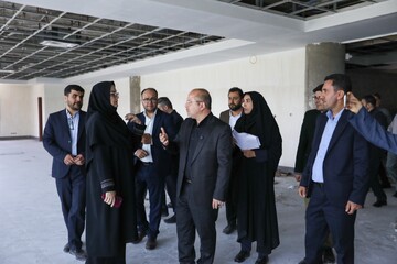 بازدید دبیرکل نهاد از کتابخانه مرکزی اراک