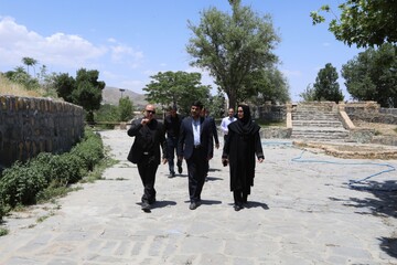 بازدید دبیرکل نهاد از کتابخانه حجت الاسلام میرجعفری