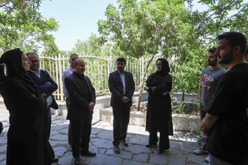 بازدید دبیرکل نهاد از کتابخانه حجت الاسلام میرجعفری