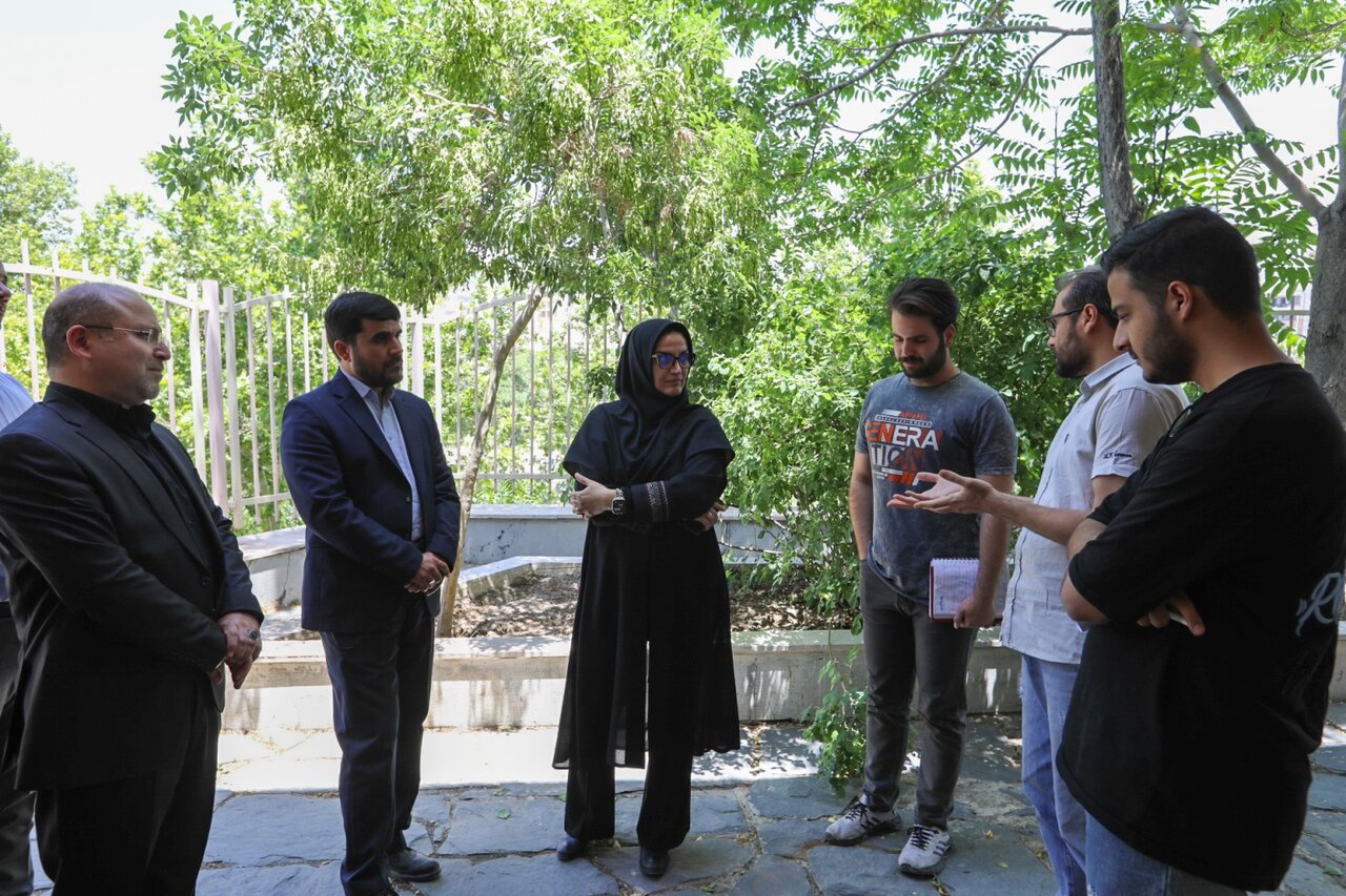 بازدید دبیرکل نهاد از کتابخانه حجت الاسلام میرجعفری