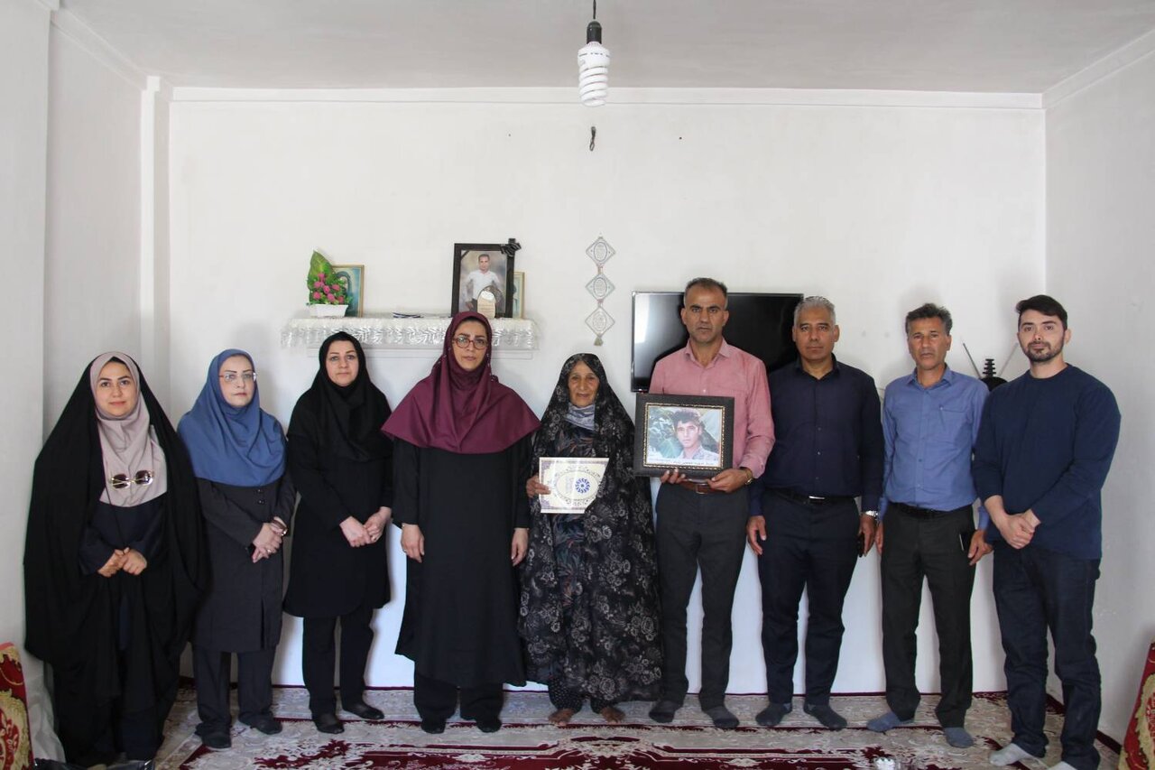 «مثبت کتابخووون» در مدرسه رودکی روستای کماسی برگزار شد