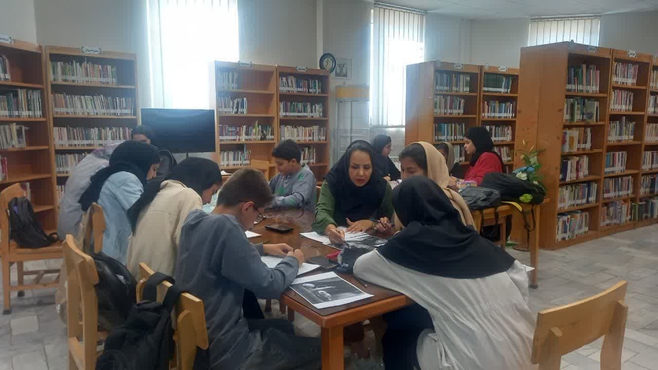 برنامه‌های فرهنگی و آموزشی در کتابخانه‌های استان مرکزی برگزار شد