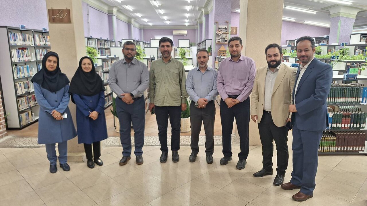 بازدید مدیران‌کل کتابخانه‌های عمومی چهار استان از کتابخانه‌های بازطراحی‌شده رشت