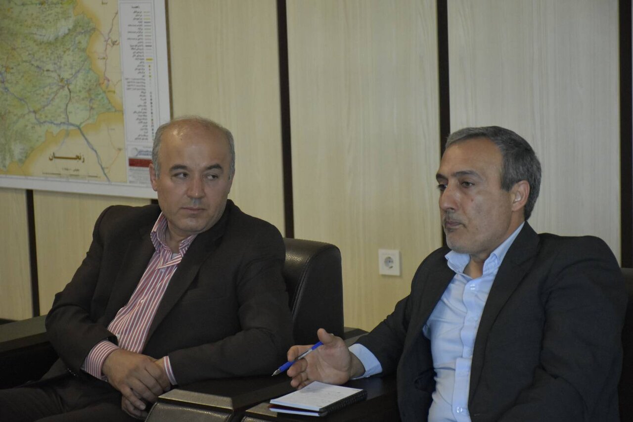 مدیران کل کتابخانه های عمومی و دیوان محاسبات آذربایجان شرقی دیدار و گفتگو کردند