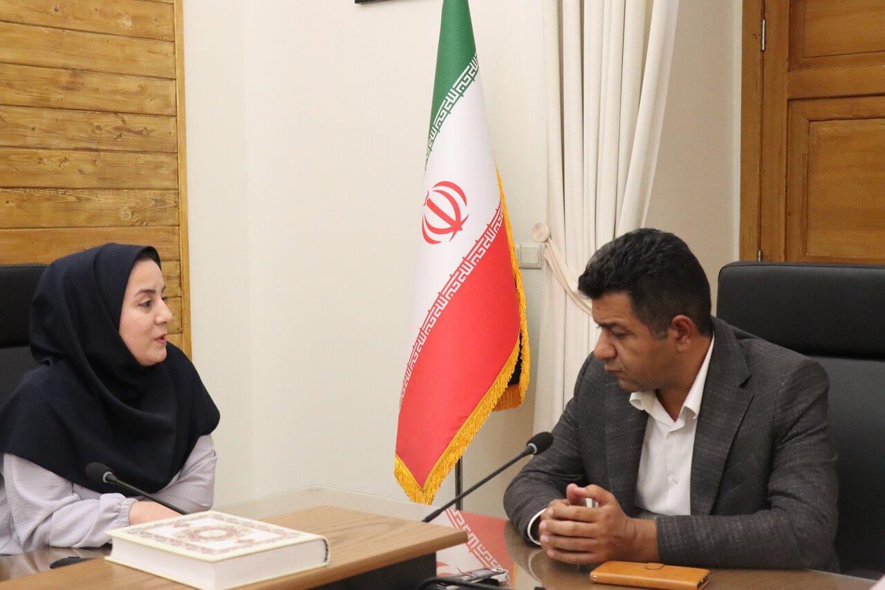 از کتابخانه‌های یزد تا داستان مردم؛ شش سال تلاش برای روایت زندگی روح‌الله/ امام خمینی(ره) پیش از سال ۴۱؛ چهره‌ای که کمتر دیده‌ایم/ نویسنده‌ای که تاریخ را بی‌پانویس نوشت؛ اما مستند