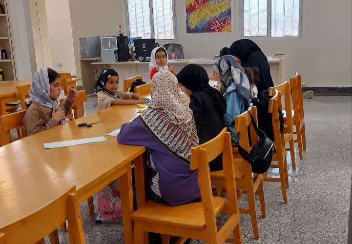 «خط به خط با روحالله» در کتابخانههای عمومی دیار آفتاب